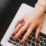 Examining the Cut of a Padparadscha Sapphire to Reveal its Brilliance